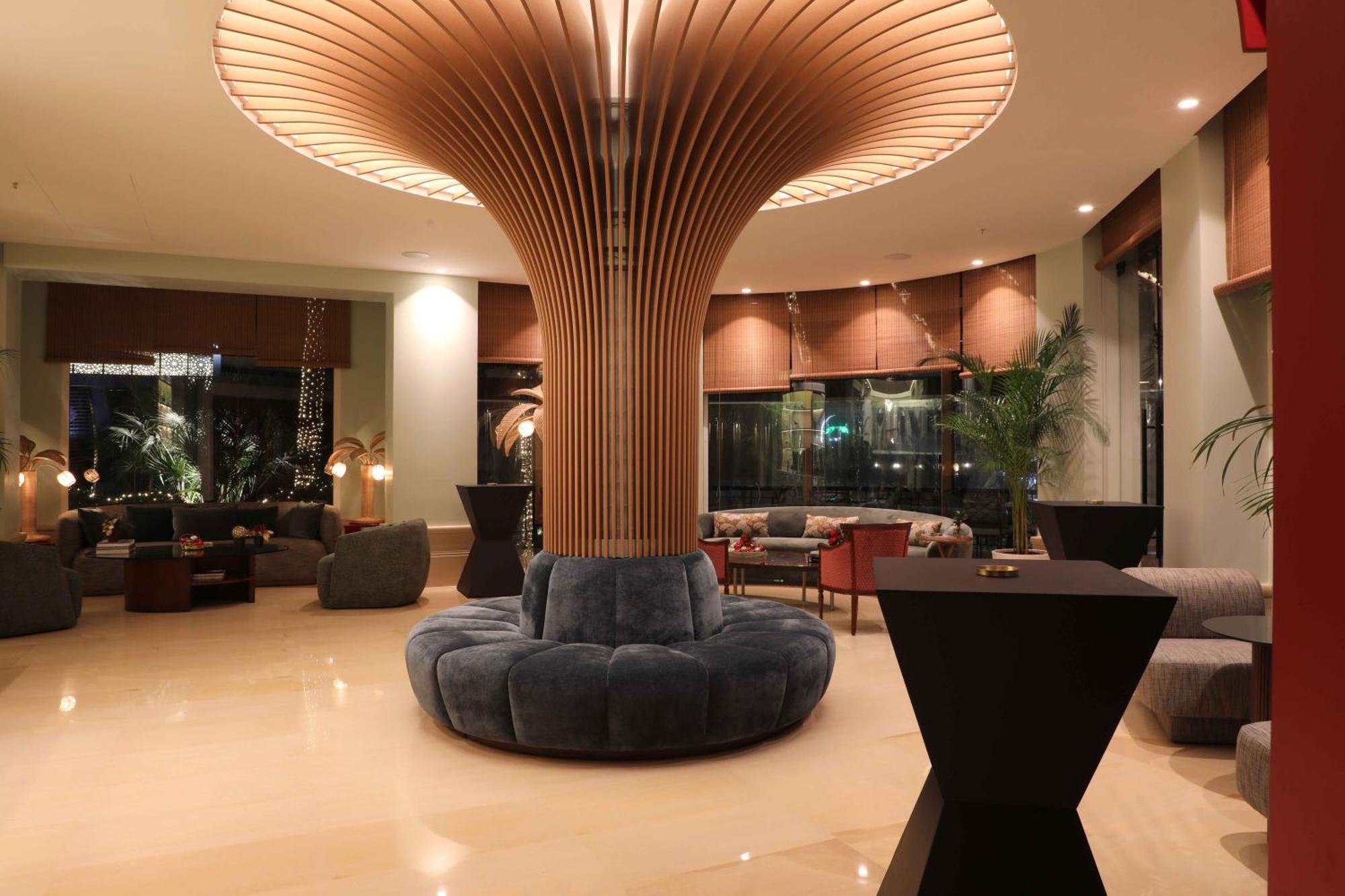 Warwick Palm Beach Hotel Beirut Exterior foto