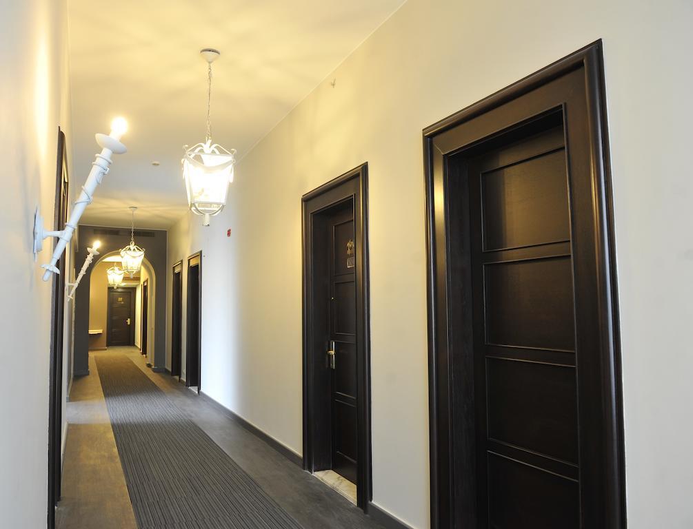 Warwick Palm Beach Hotel Beirut Exterior foto